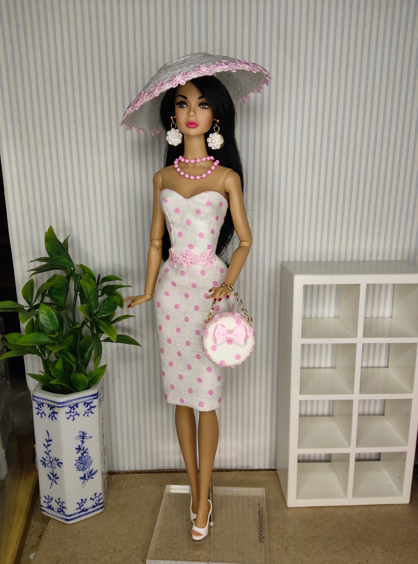 Modelo "Pink dot" para muñecas de 12"