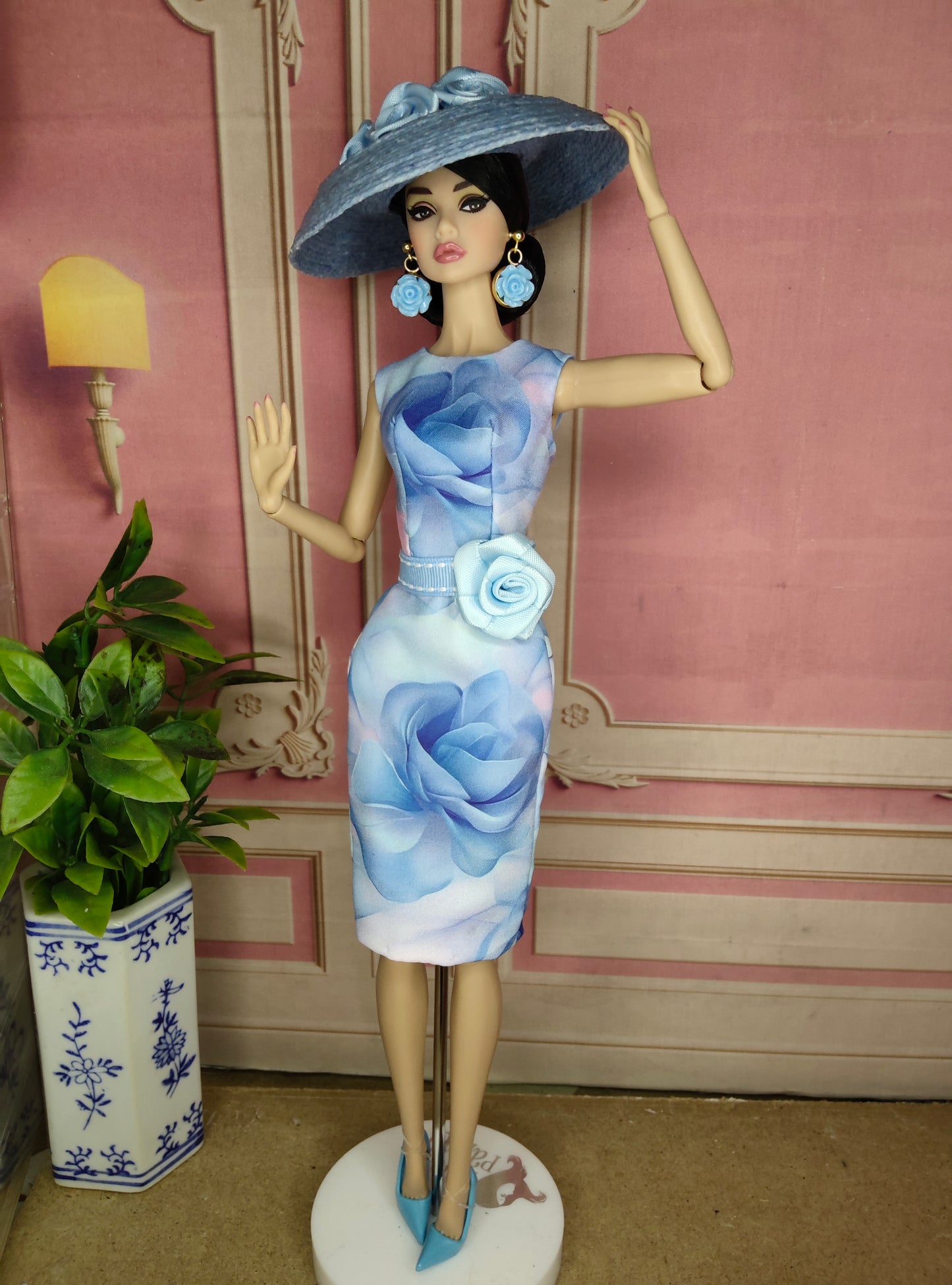Modelo "BLUE ROSE" para muñecas de 12"