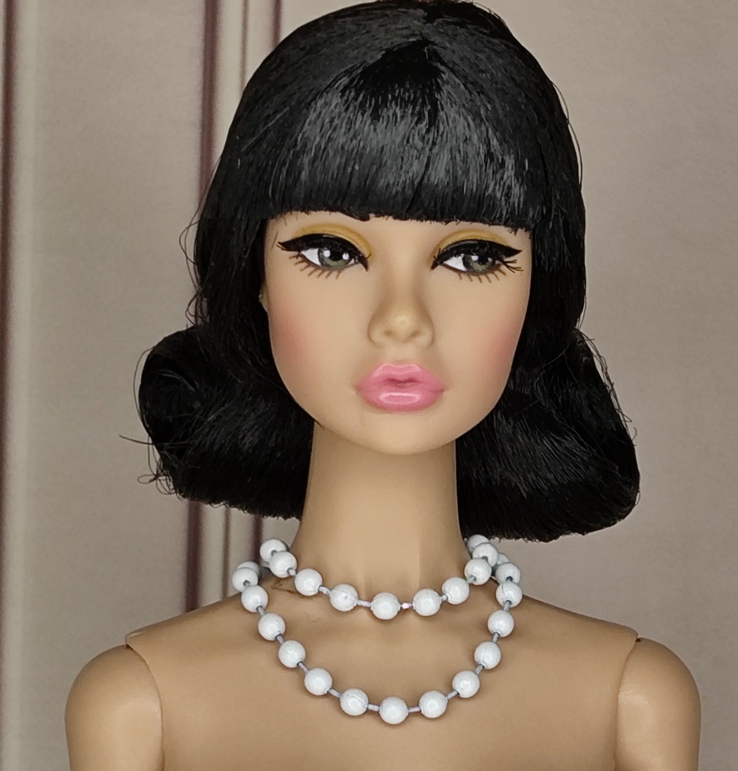 Modelo "ASCOT" para muñecas de 12"