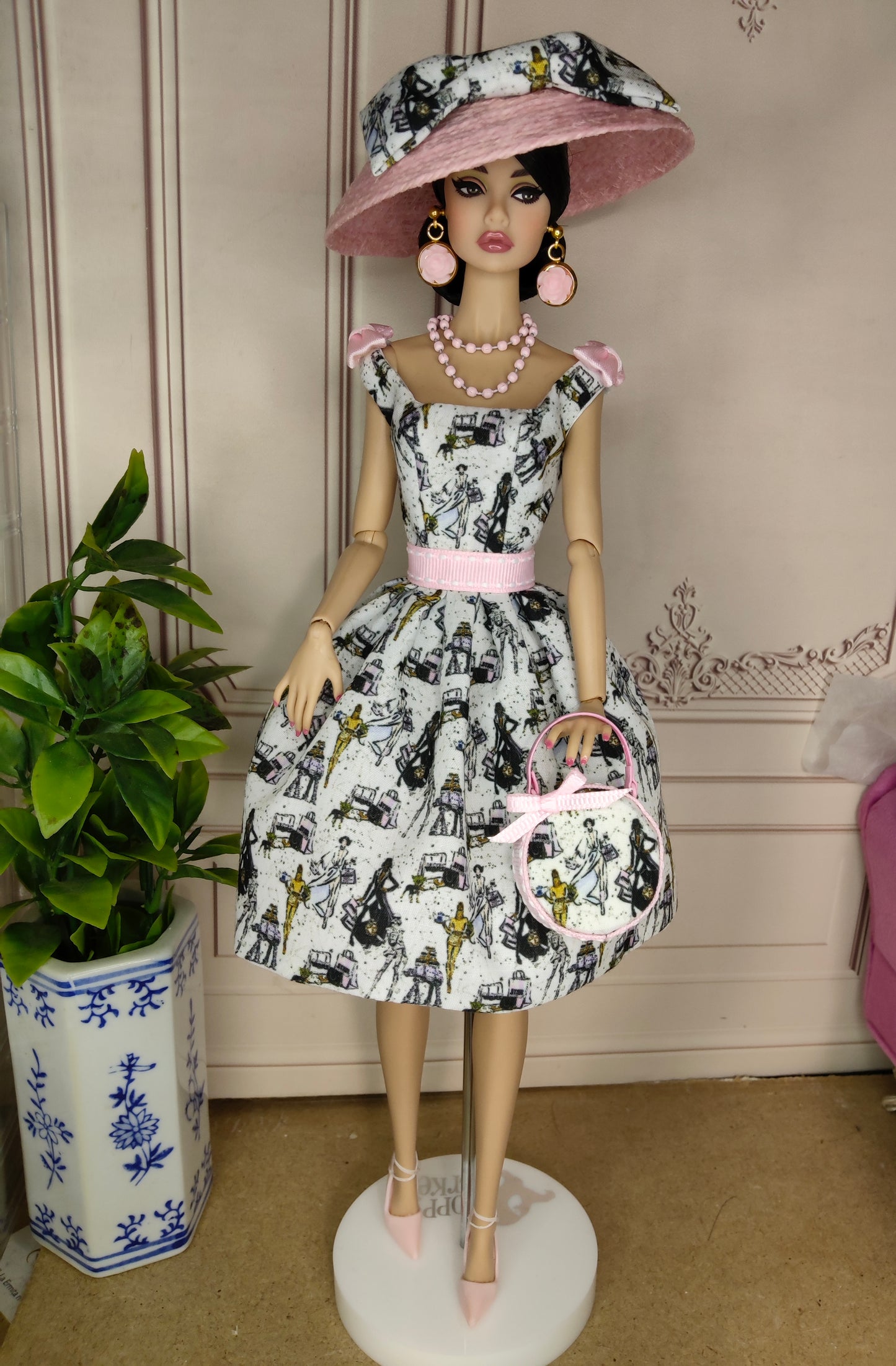 Modelo "LORNA PINK" para muñecas de 12"