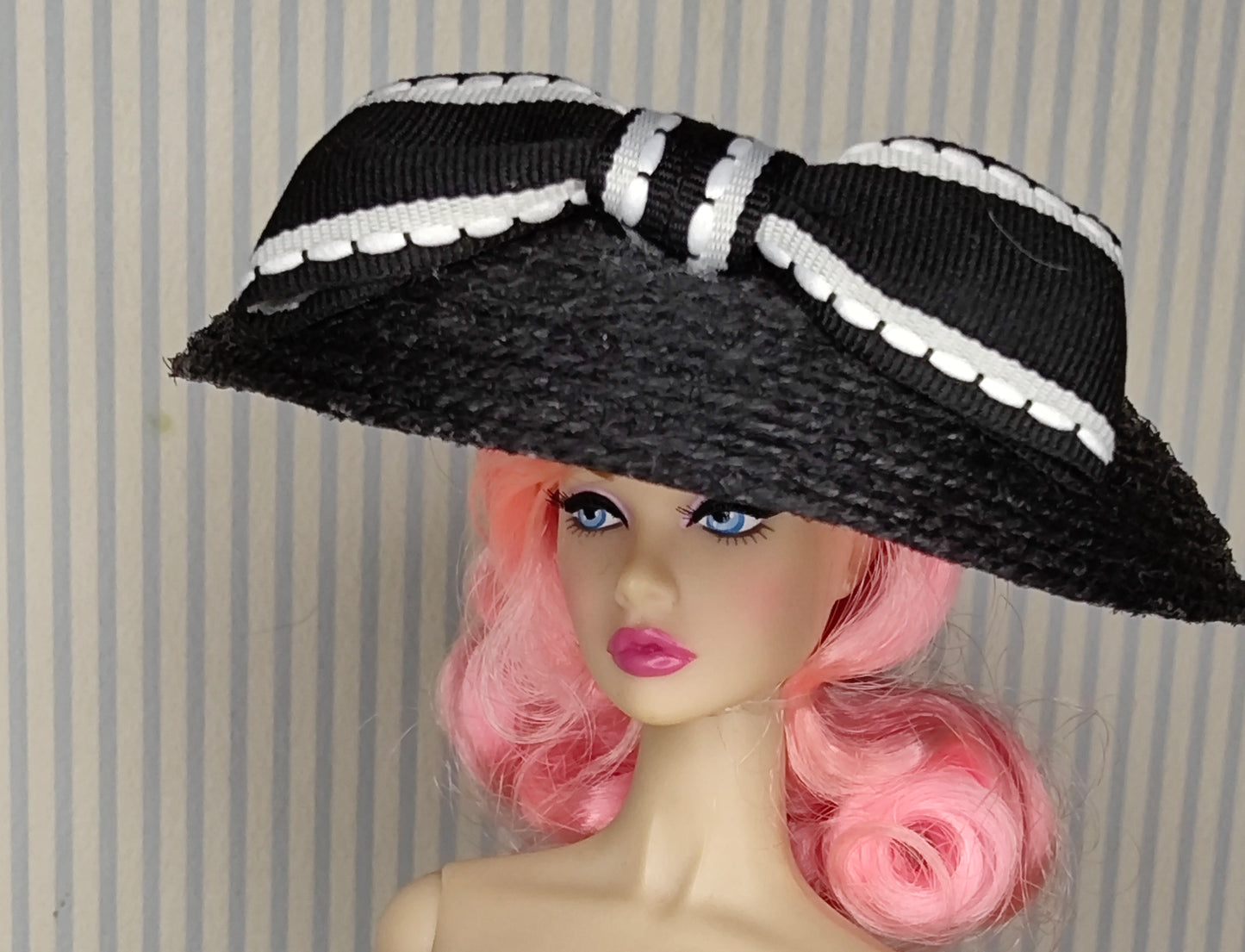 Modelo "Corsett" para muñecas de 12"