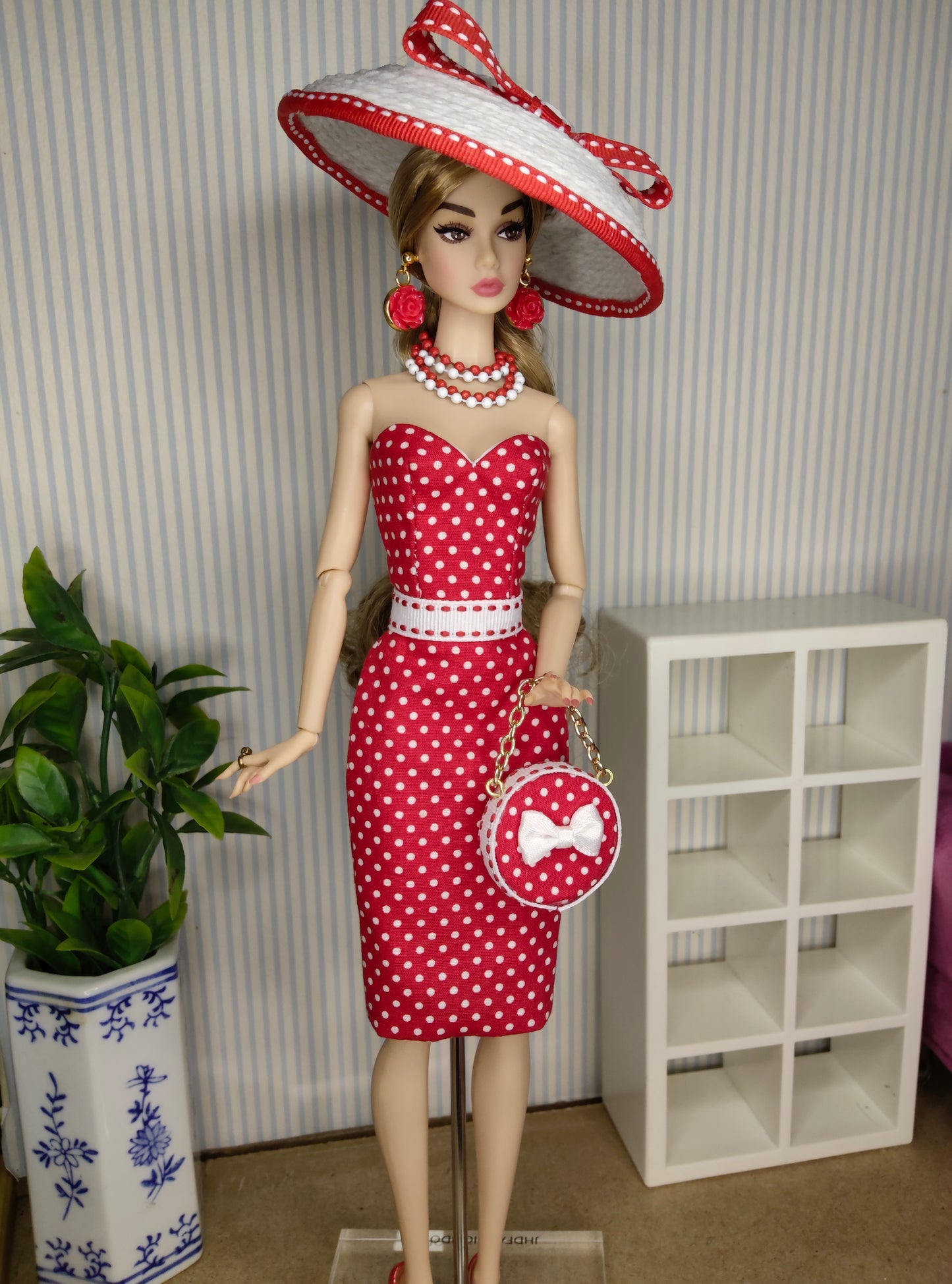 Modelo "Red dot" para muñecas de 12"