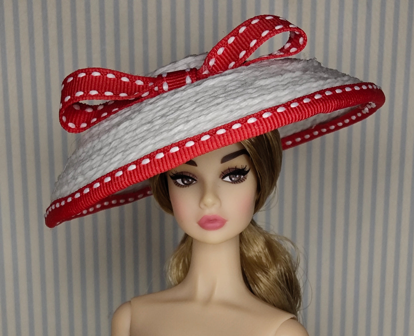 Modelo "Red dot" para muñecas de 12"