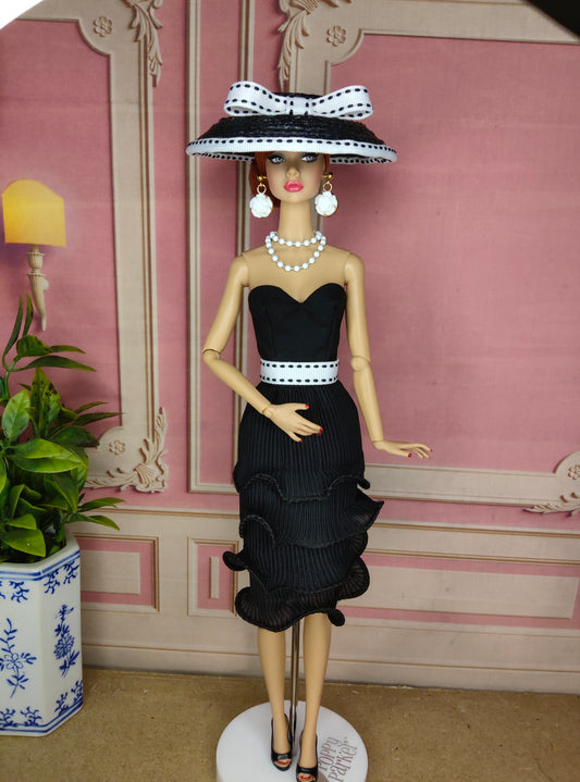 Modelo "ASCOT IN BLACK" para muñecas de 12"