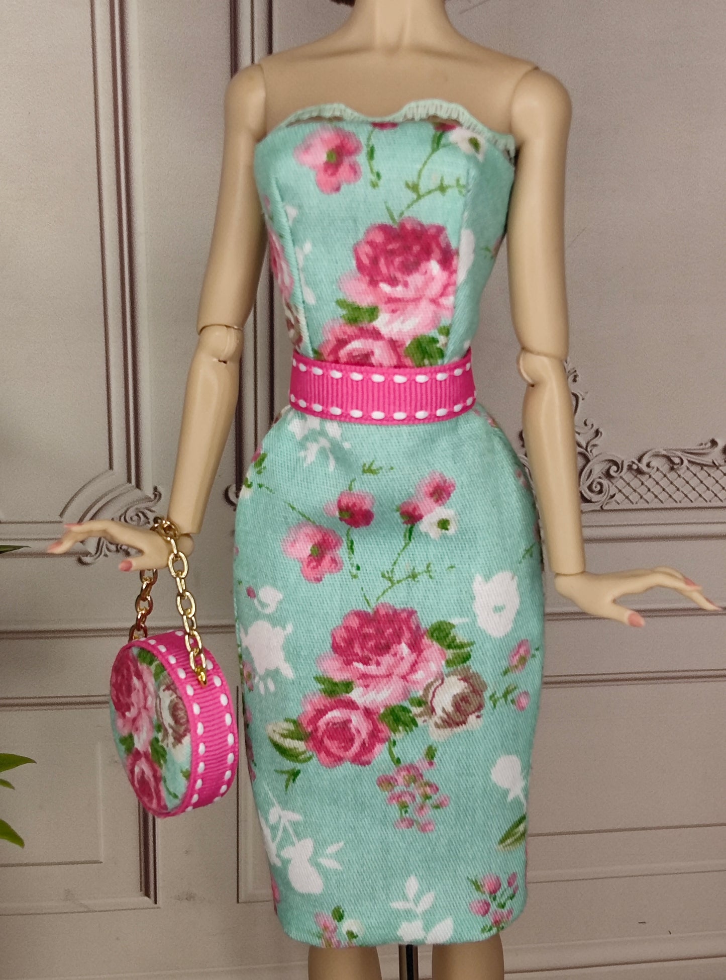 Modelo " PARADISE" para muñecas de 12"