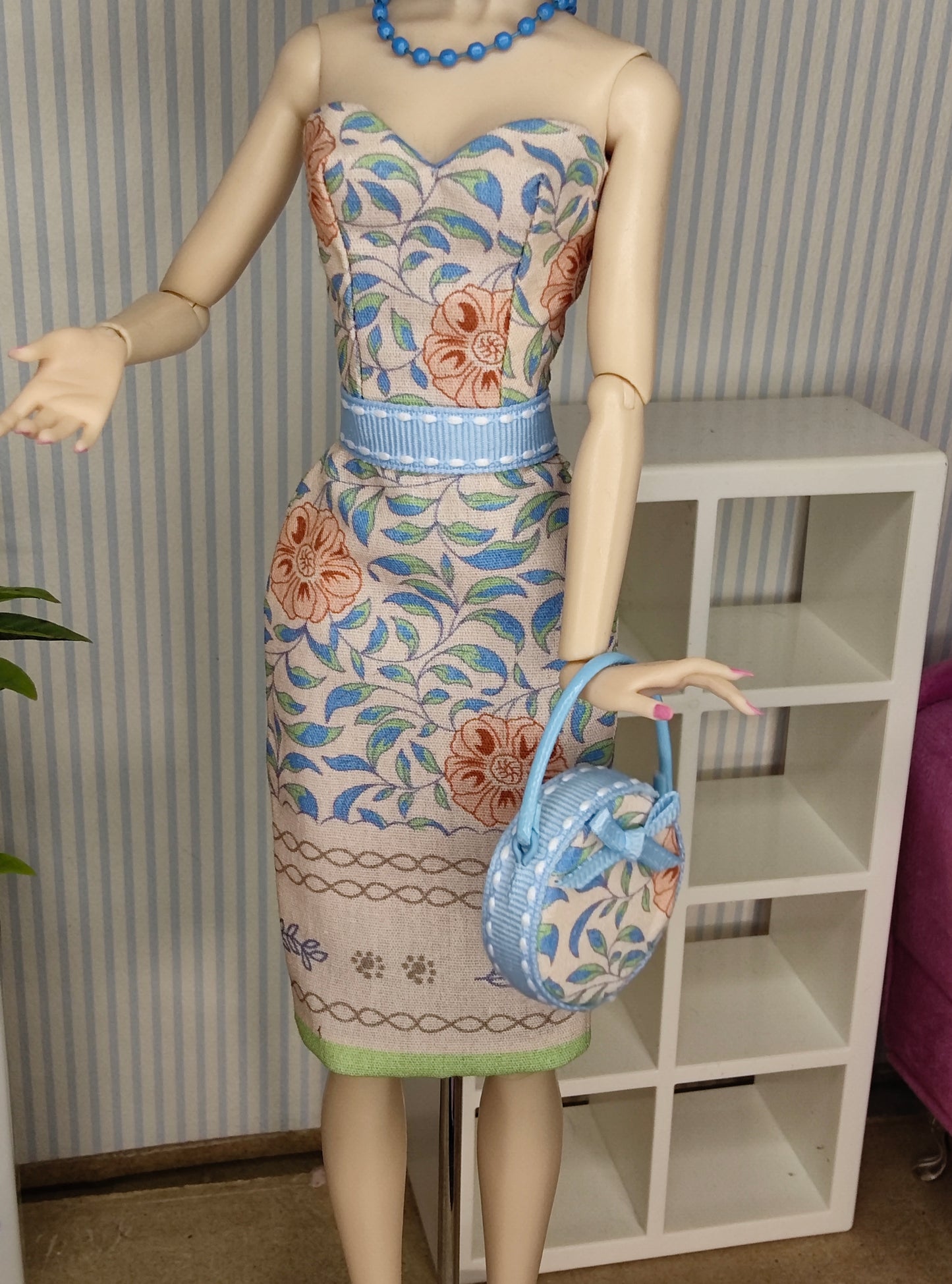 Modelo "Lilian" para muñecas de 12"