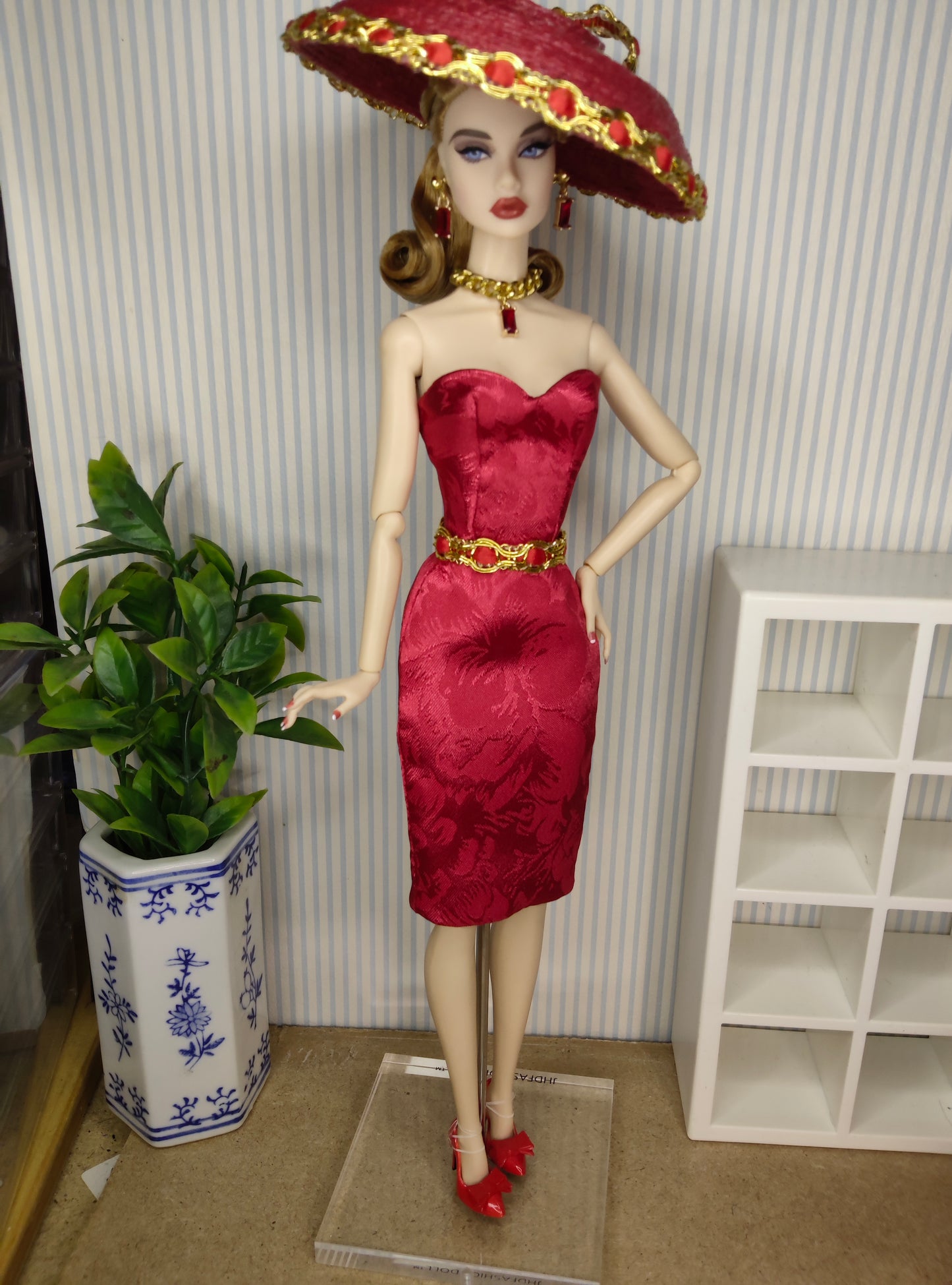 Modelo "Scarlett" para muñecas de 12"