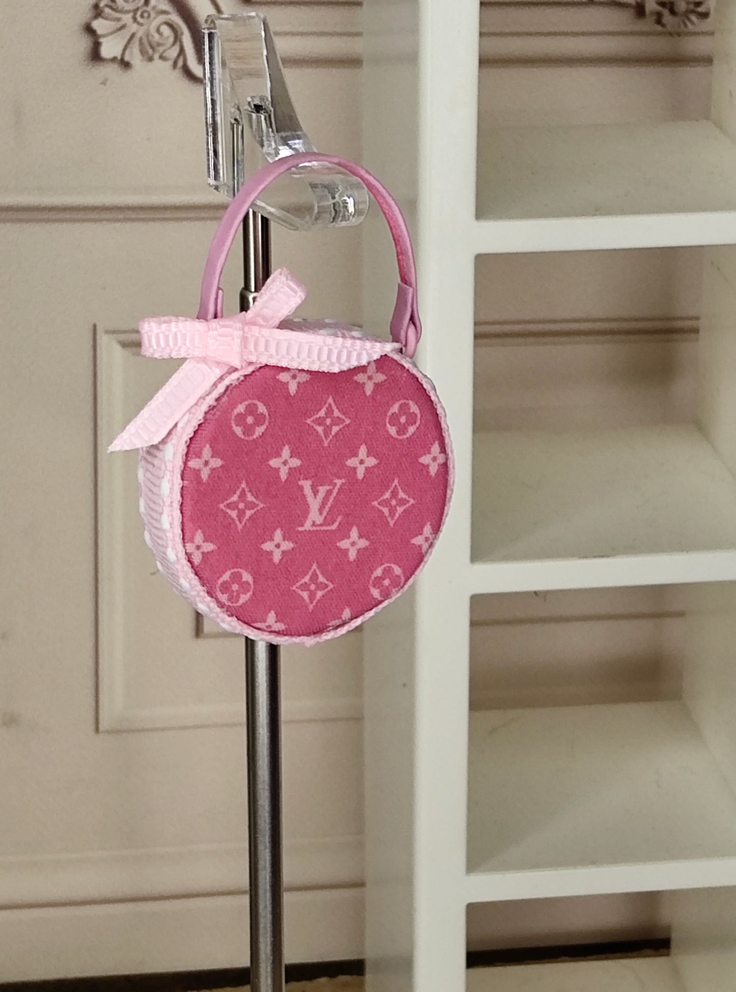 Modelo "LV rosa" para muñecas de 12"