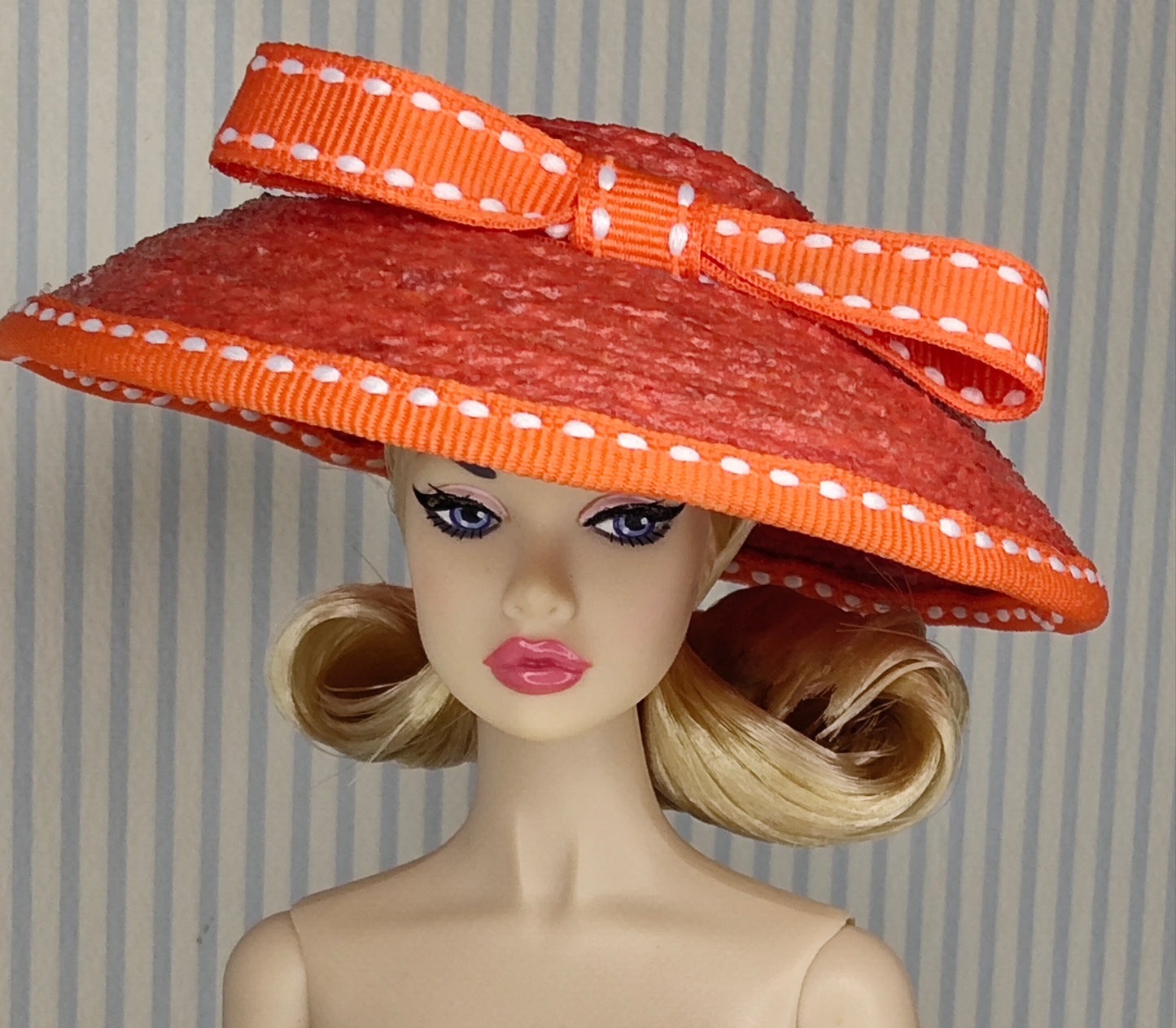 Modelo "LV naranja" para muñecas de 12"